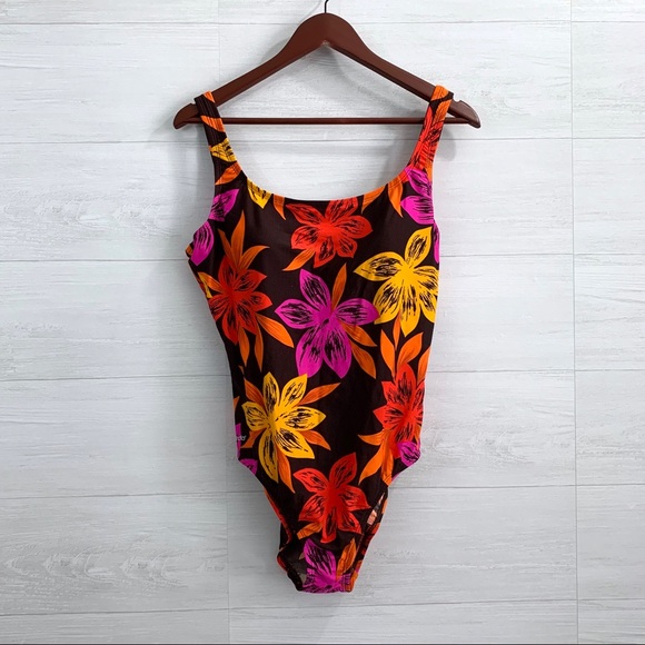 Speedo Other - Speedo Contemporary One Piece Square Neck Swimsuit